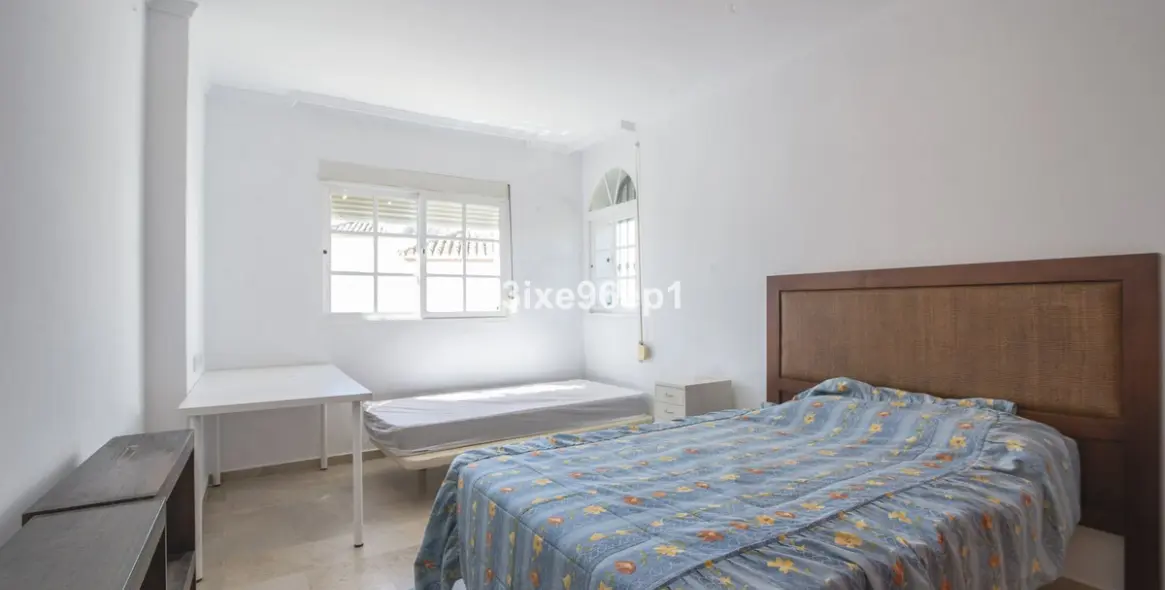Sale of semi-detached house in New Golden Mile 19