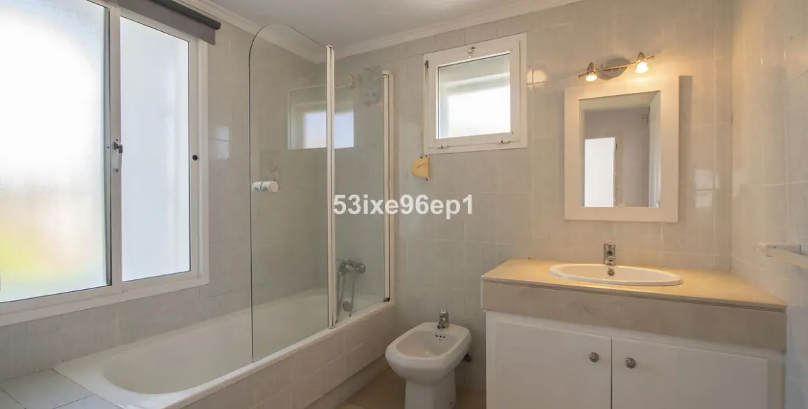 Sale of semi-detached house in New Golden Mile 20