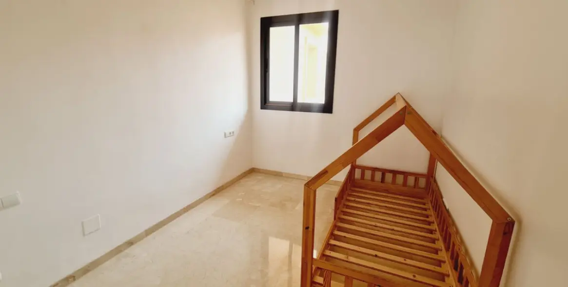 Venta de ático dúplex en Calahonda 12