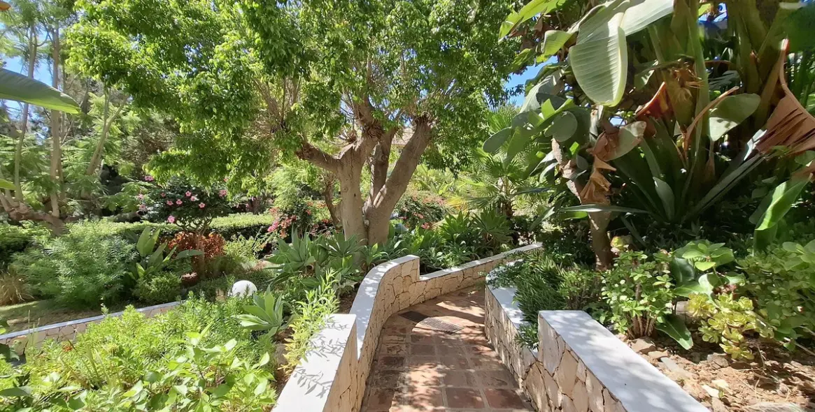 Продажа апартаментов на первом этаже в Río Real 35