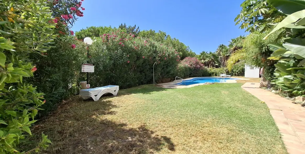 Продажа апартаментов на первом этаже в Río Real 37