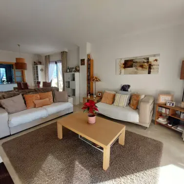 Продажа апартаментов на среднем этаже в Benahavís