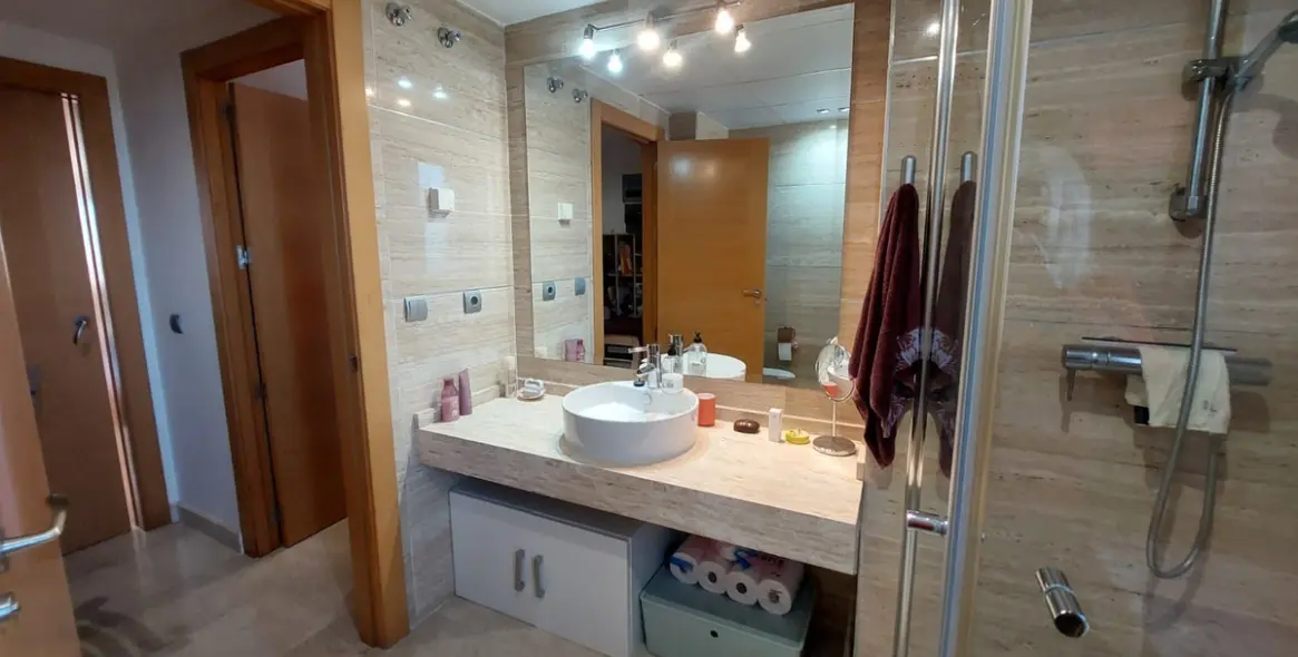 Продажа апартаментов на среднем этаже в Benahavís 15