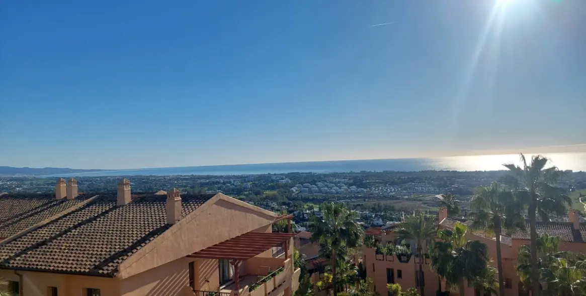 Продажа апартаментов на среднем этаже в Benahavís 19