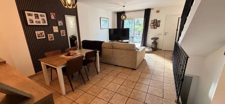 Sale of townhouse in Calypso 4