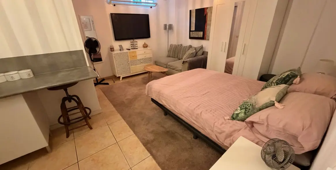 Sale of townhouse in Calypso 8