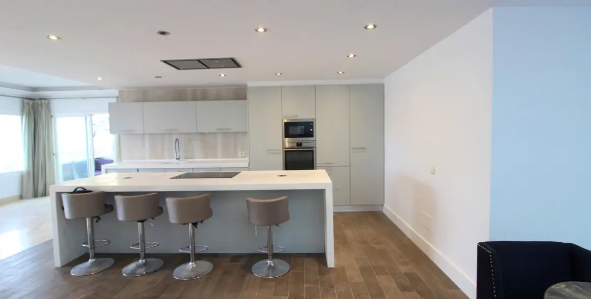 Sale of semi-detached house in Istán 6