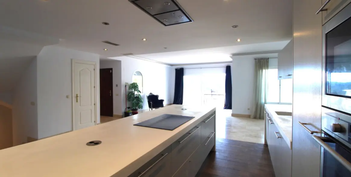 Sale of semi-detached house in Istán 7