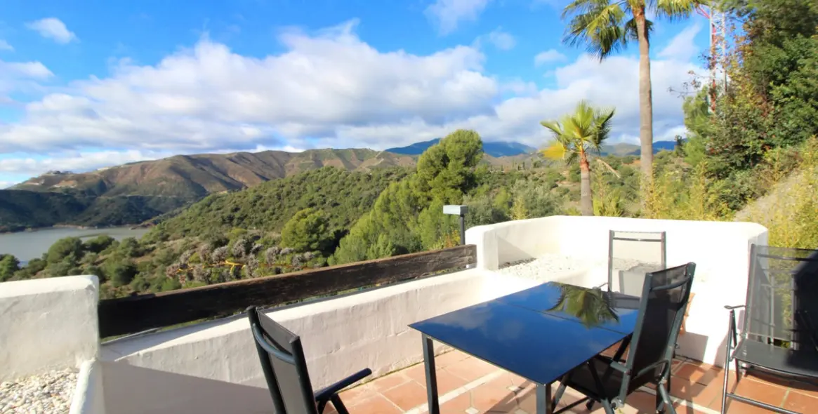 Sale of semi-detached house in Istán 9