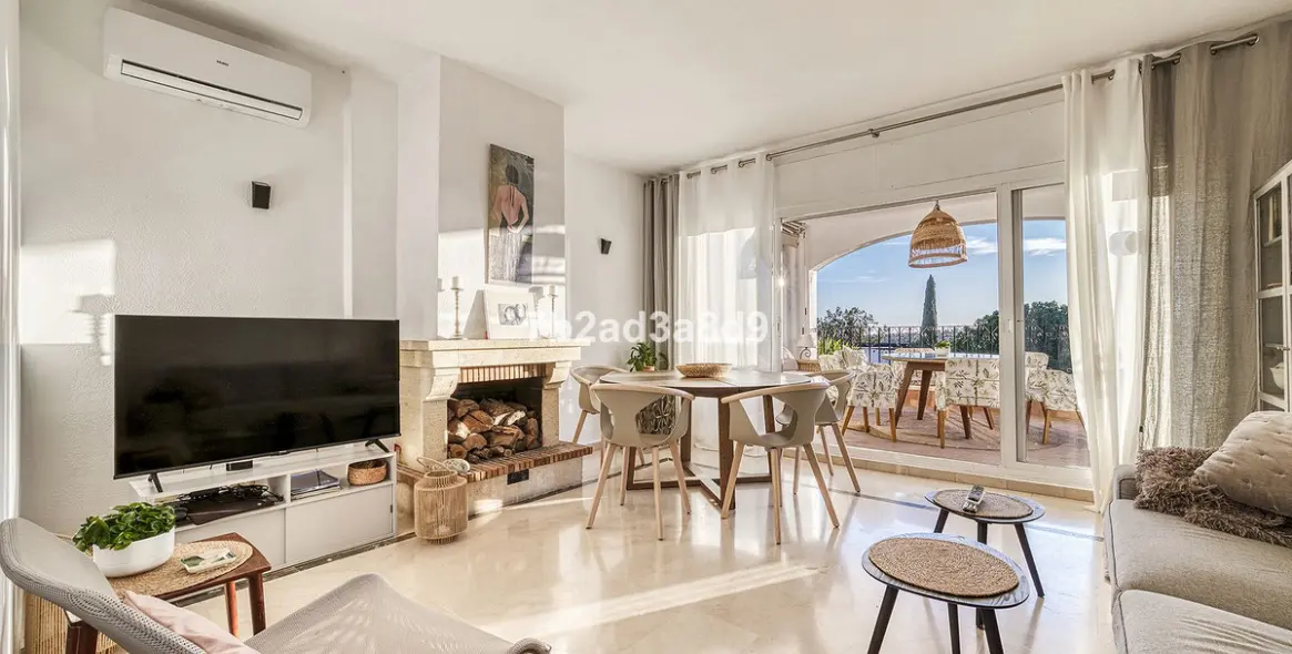 Продажа апартаментов на среднем этаже в Nueva Andalucía 5