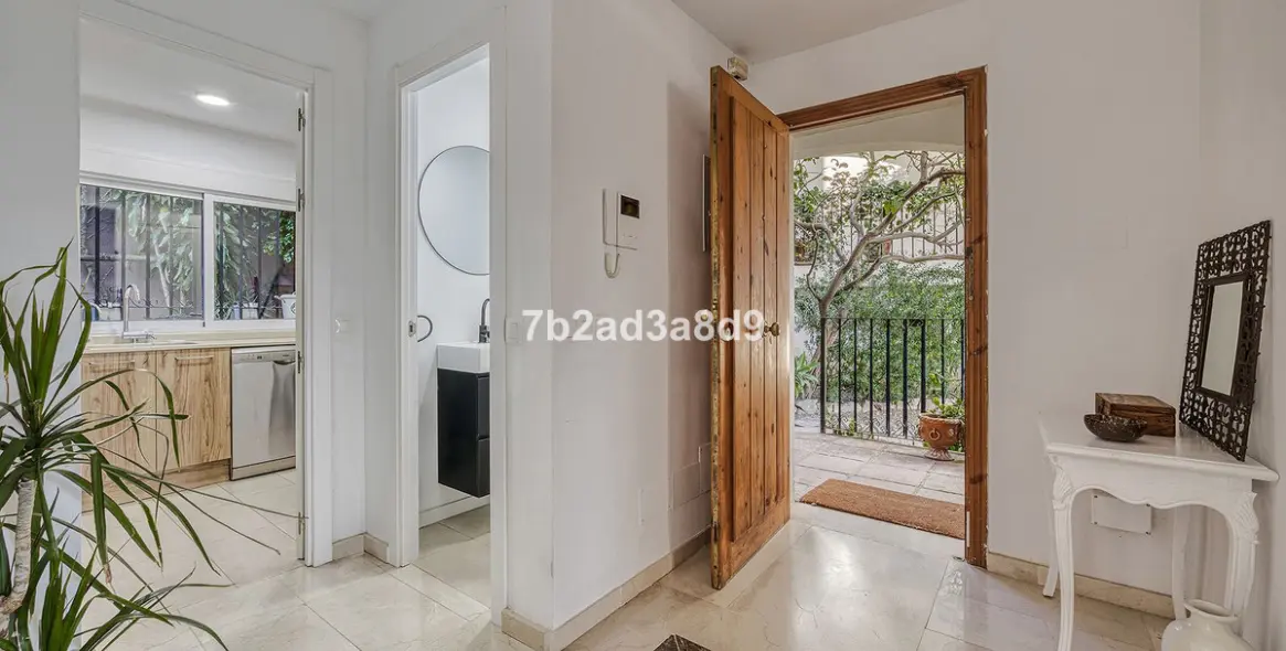 Продажа апартаментов на среднем этаже в Nueva Andalucía 10