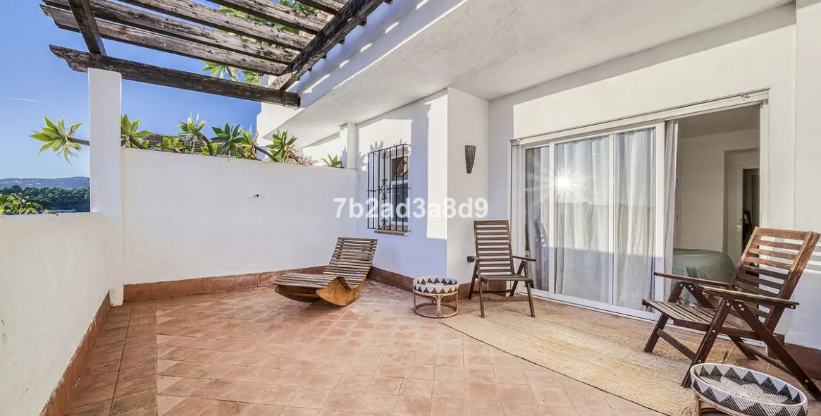 Продажа апартаментов на среднем этаже в Nueva Andalucía 16