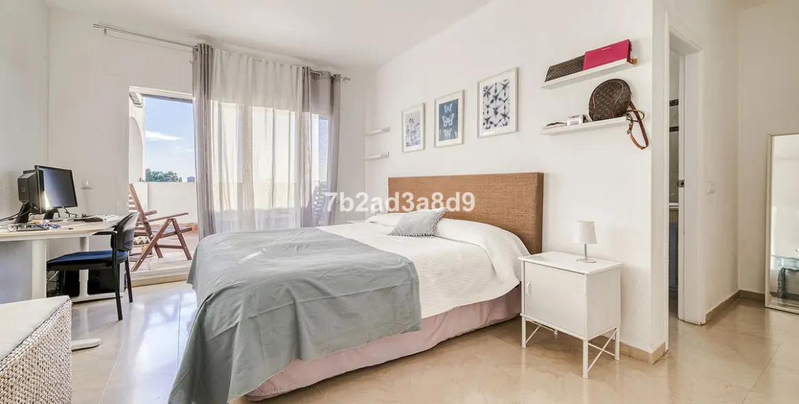 Продажа апартаментов на среднем этаже в Nueva Andalucía 18