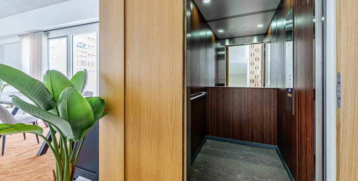 Sale of penthouse in Centro Histórico 19