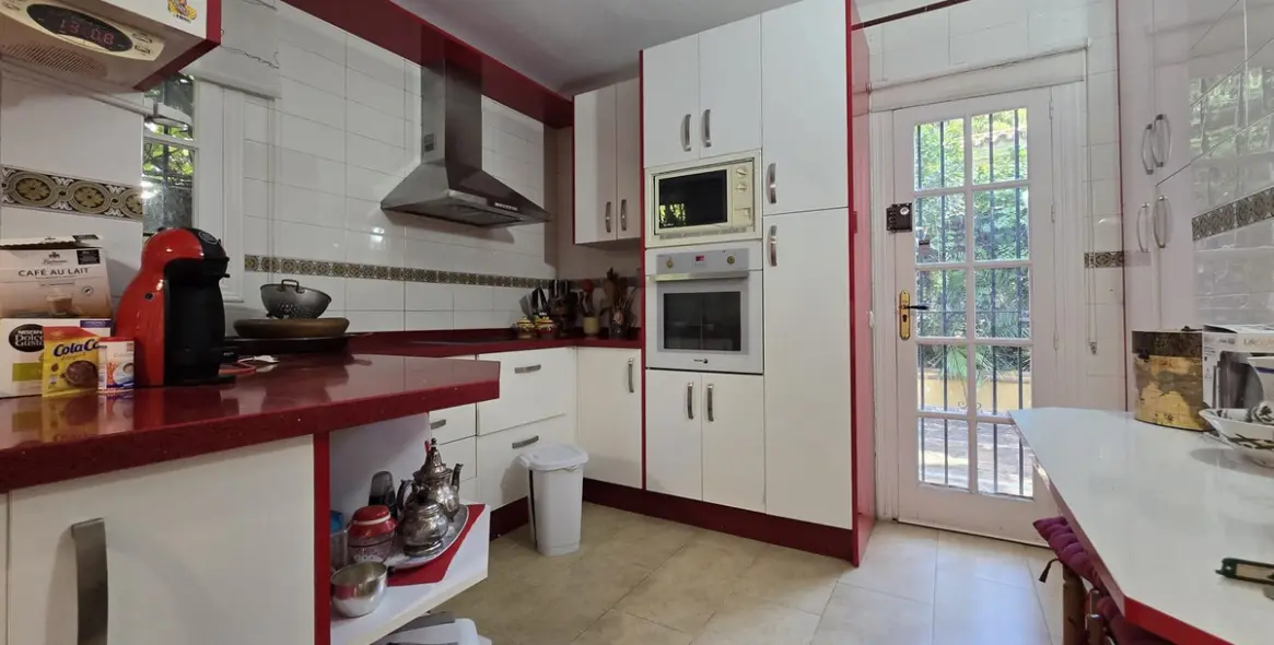 Sale of detached villa in Calahonda 26