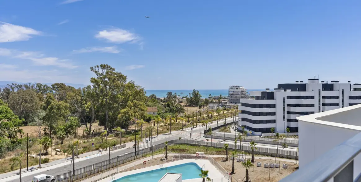 Sale of penthouse in Torremolinos 25