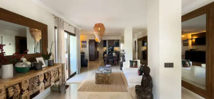 Продажа апартаментов на первом этаже в Elviria 2