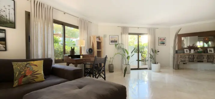 Продажа апартаментов на первом этаже в Elviria 3