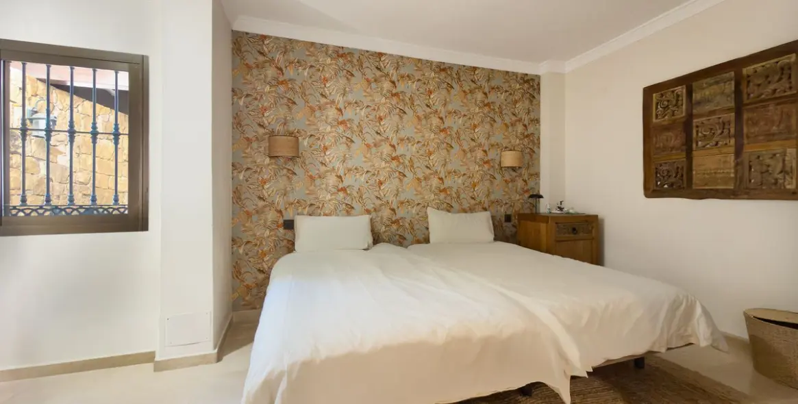 Продажа апартаментов на первом этаже в Elviria 16