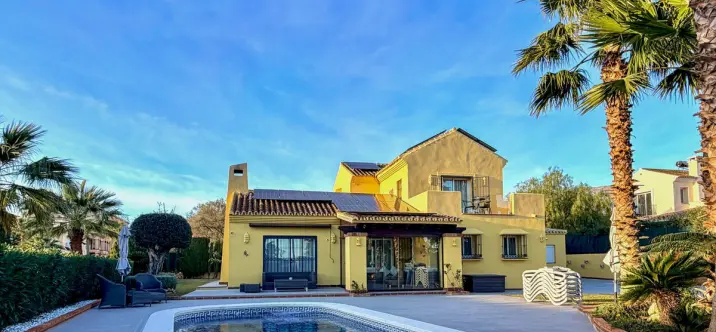 Sale of detached villa in Mijas Golf 0