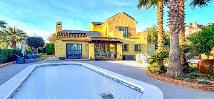 Sale of detached villa in Mijas Golf 3