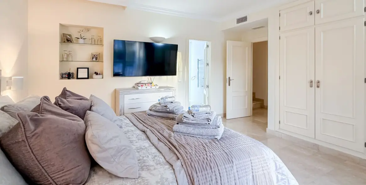 Sale of detached villa in Mijas Golf 15