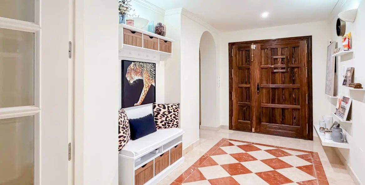 Sale of detached villa in Mijas Golf 18