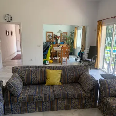 Продажа  отдельно стоящей виллы в Benamara