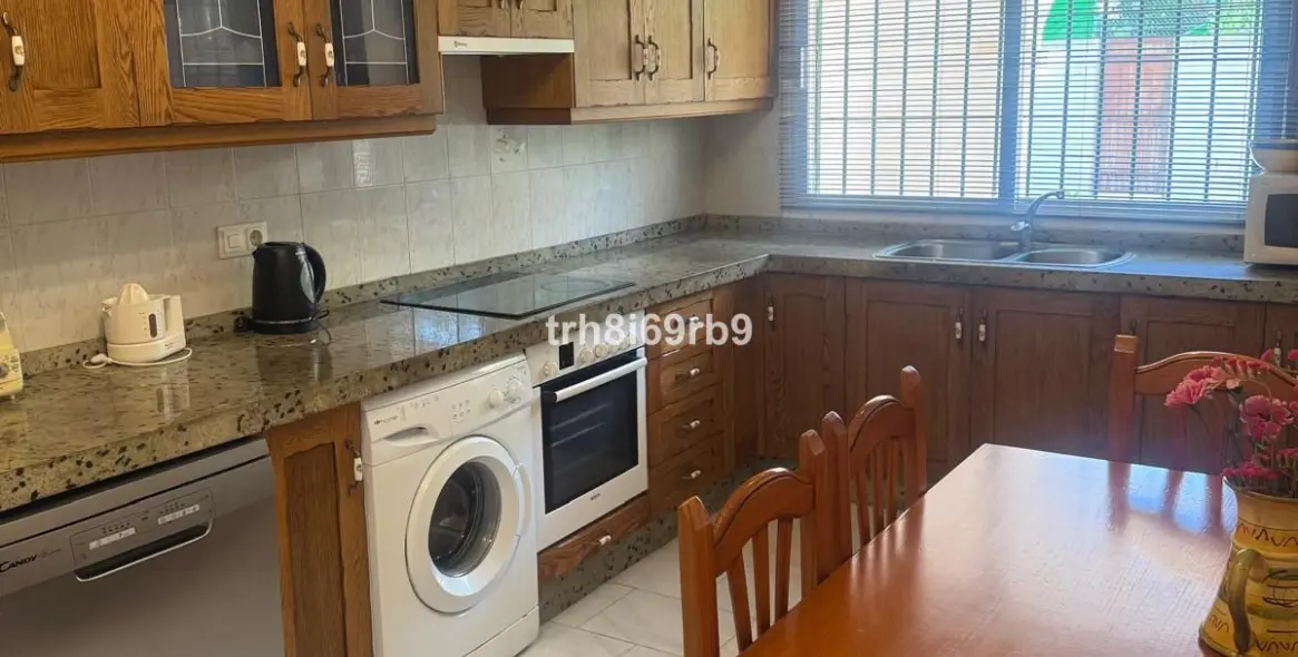 Продажа  отдельно стоящей виллы в Benamara 5