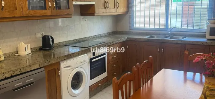 Продажа  отдельно стоящей виллы в Benamara 4