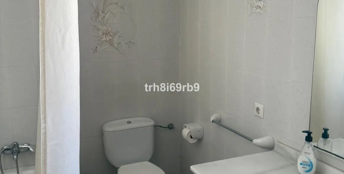 Продажа  отдельно стоящей виллы в Benamara 28