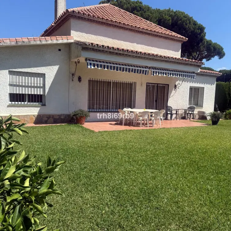 Sale of detached villa in Benamara