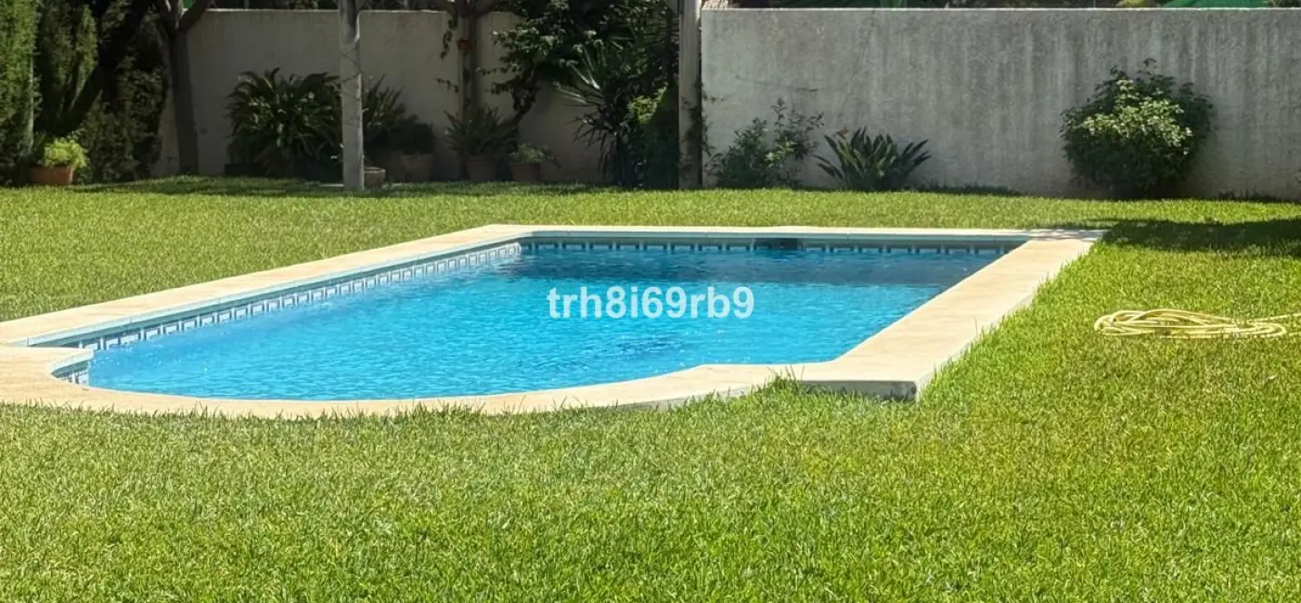 Sale of detached villa in Benamara 1