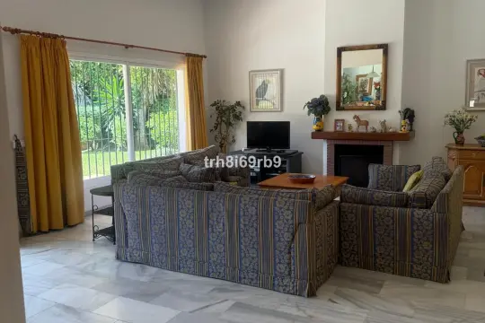 Image 4 thumb