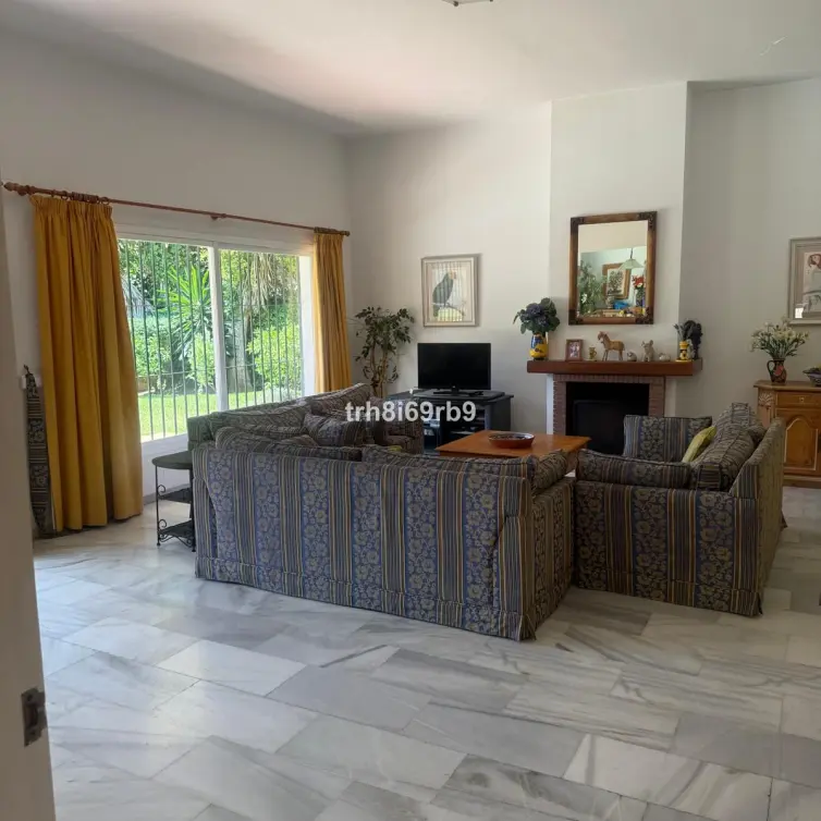 Sale of detached villa in Benamara