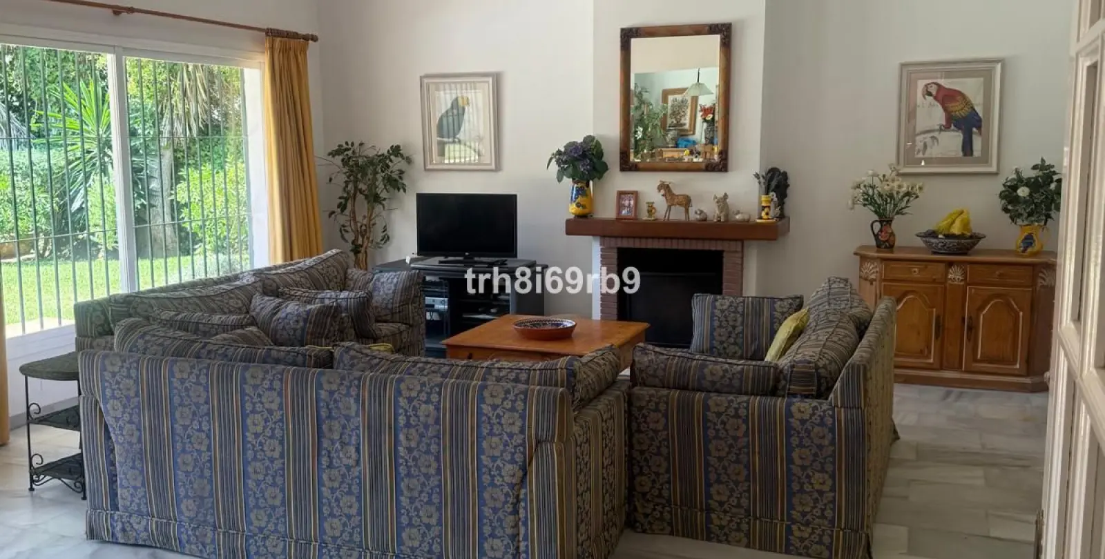 Sale of detached villa in Benamara 18
