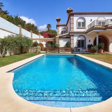 Venta de villa independiente en Mijas Costa