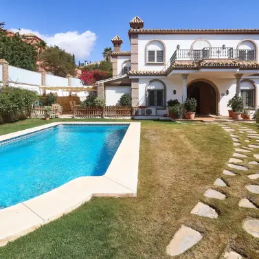 Venta de villa independiente en Mijas Costa