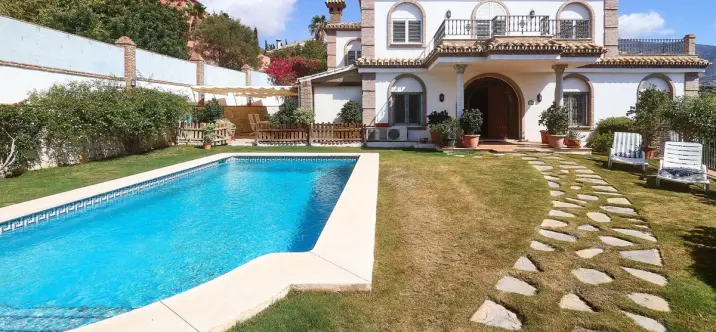 Venta de villa independiente en Mijas Costa 2