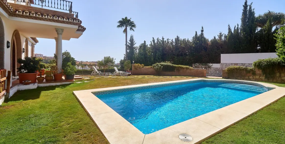 Venta de villa independiente en Mijas Costa 27