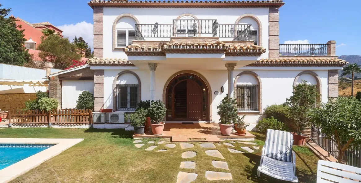 Venta de villa independiente en Mijas Costa 32