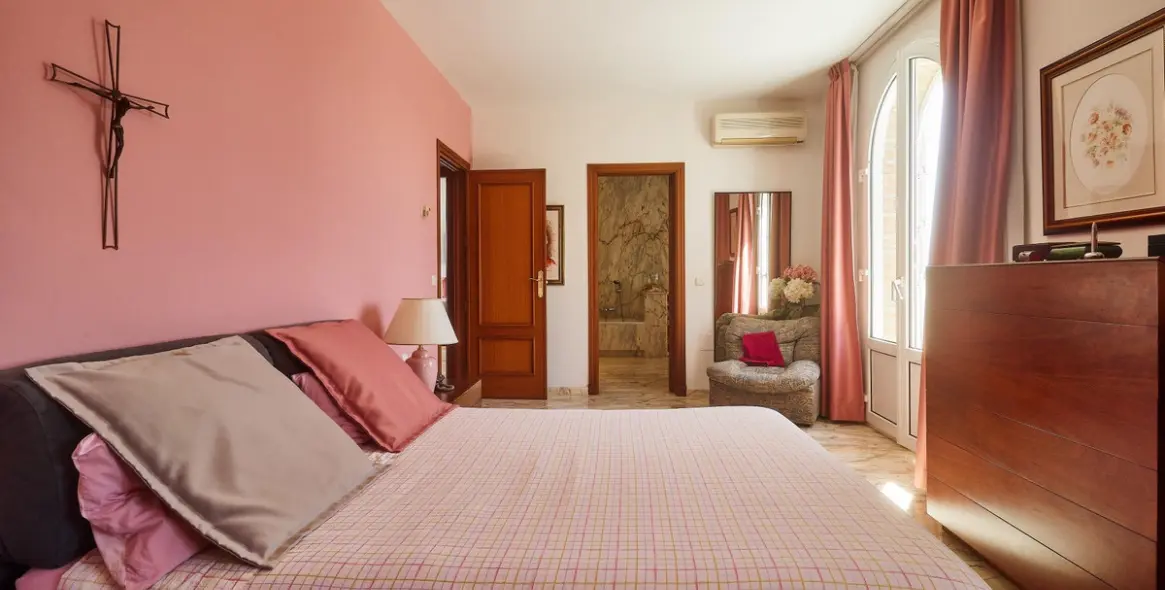 Venta de villa independiente en Mijas Costa 41