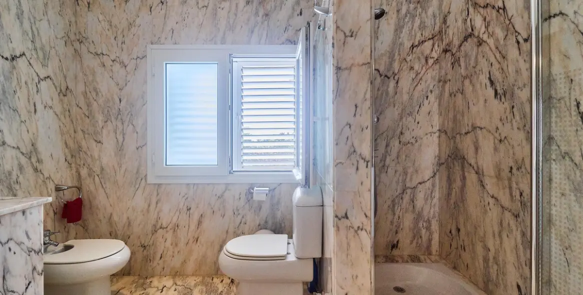 Venta de villa independiente en Mijas Costa 46