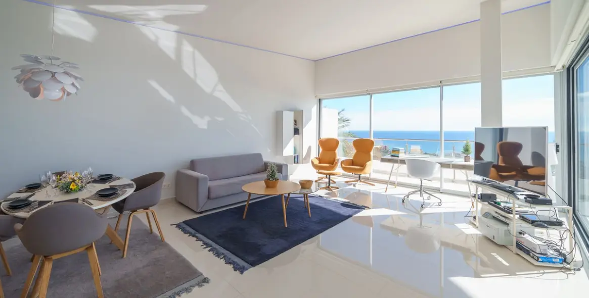 Sale of penthouse in Higueron 4