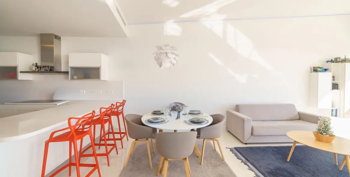 Sale of penthouse in Higueron 6