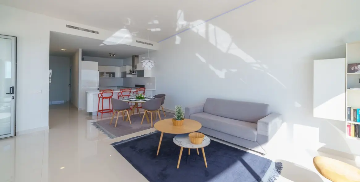 Sale of penthouse in Higueron 15