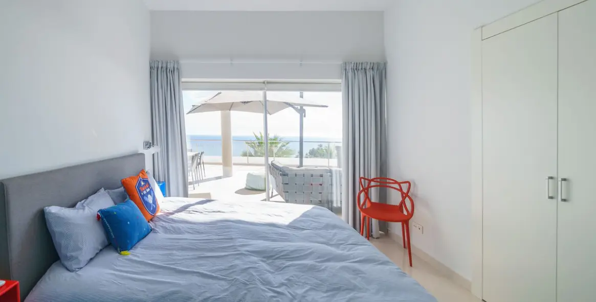 Venta de ático en Higueron 38