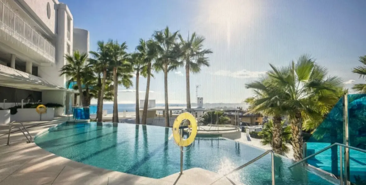 Venta de ático en Higueron 43