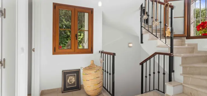 Продажа  отдельно стоящей виллы в Estepona 3