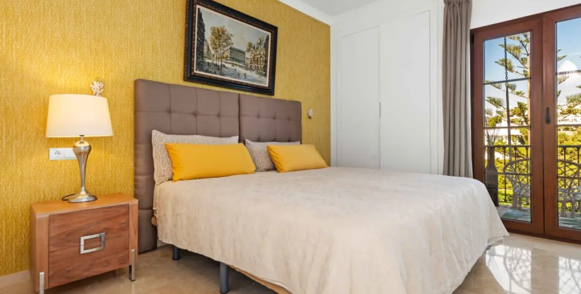 Продажа  отдельно стоящей виллы в Estepona 19